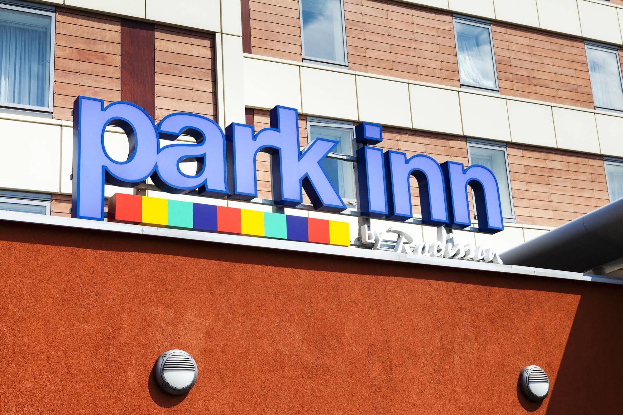 Park Inn By Radisson Peterborough Exterior foto